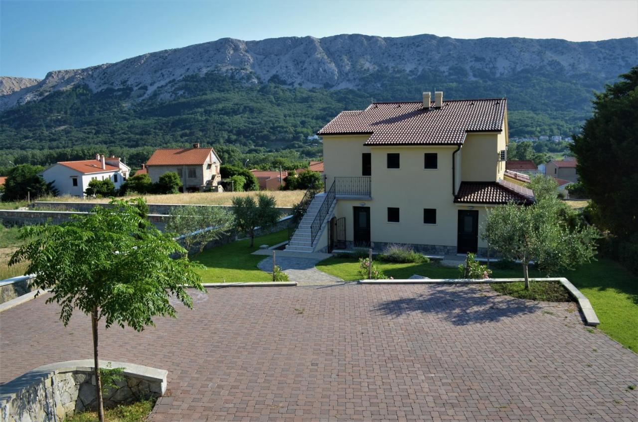 Apartments Garden Baska  Exterior photo
